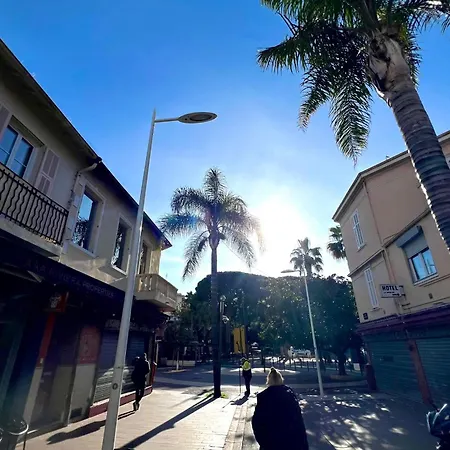 Les Pins Pinede Sector - *