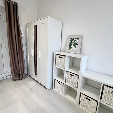 Apartment Les Pins Pinede Sector -